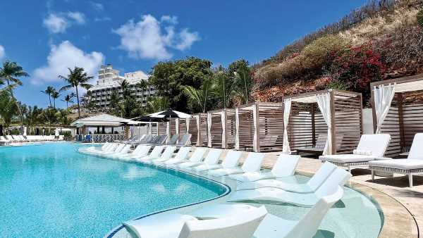 Morningstar Buoy Haus Beach Resort opens on St. Thomas