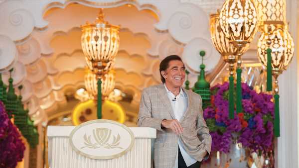 Casino mogul Steve Wynn reaches settlement over claims of sexual misconduct