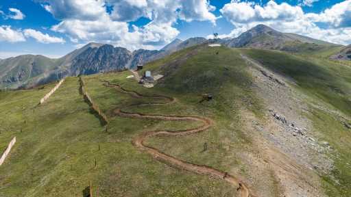 Here’s where you can mountain bike at a Colorado ski resort