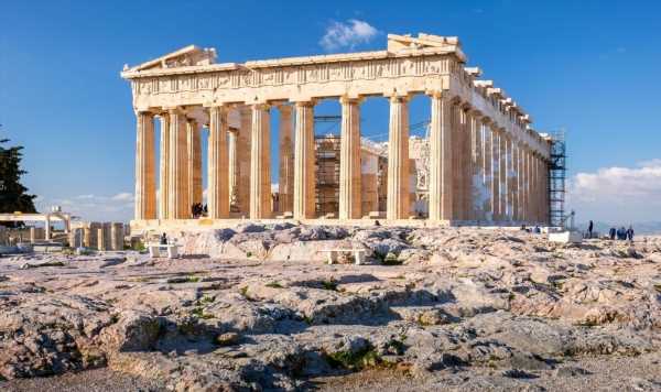 Greece to impose limits on tourists visiting the Acropolis
