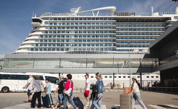 Popular cruise line issues warning for tourists visiting Spain