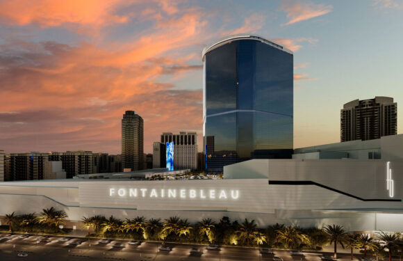 The Fontainebleau Las Vegas opens reservations