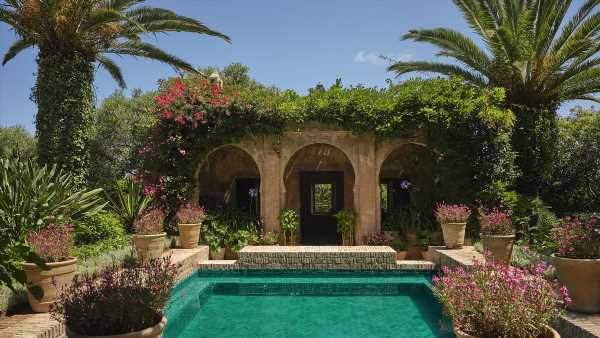 Inside a chic Moroccan hotel that's Yves Saint Laurent's former home