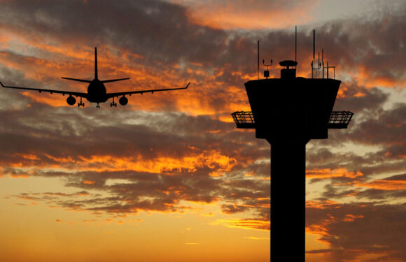 FAA addresses shortage of air traffic controllers with faster job pathway