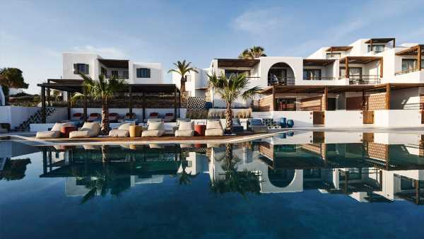 Andronis Hotels acquires Minois Hotel Paros