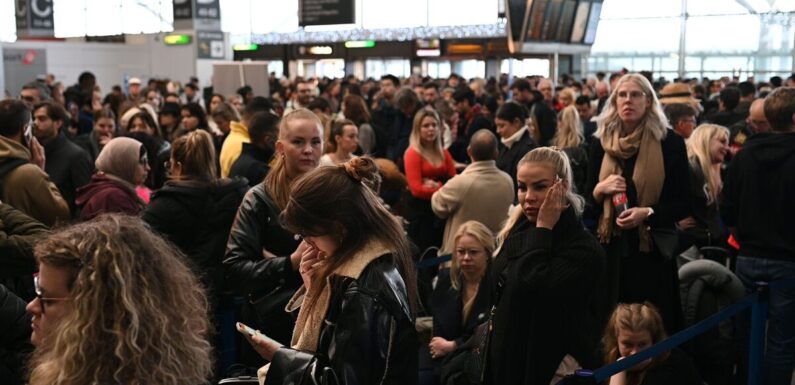 Best travel tips for a smooth flight as Christmas journeys cause chaos